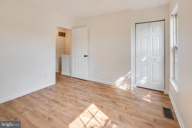 Building Photo - 1832 Tiger Lily Cir