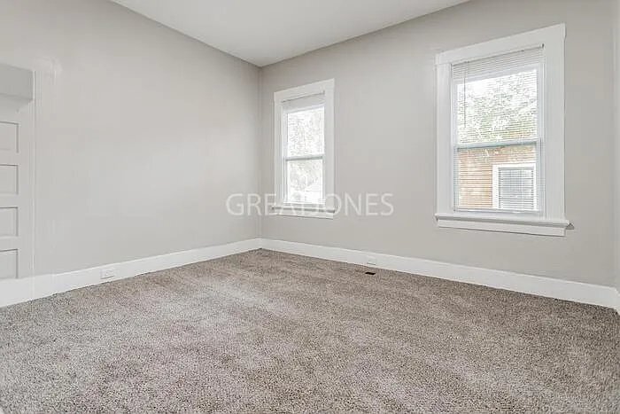 Building Photo - 2307 16th Ave