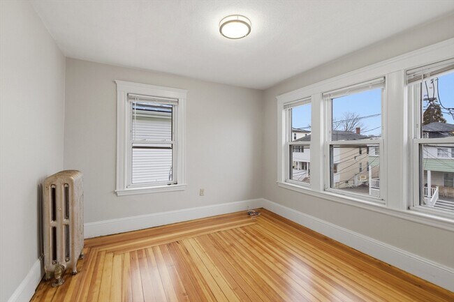 Building Photo - 54 Thomas St