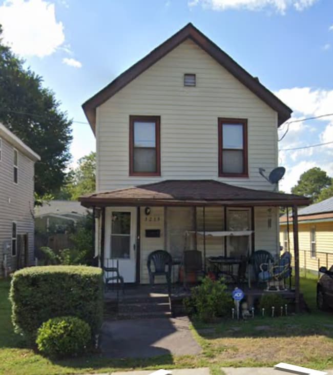 Building Photo - Single Family Home