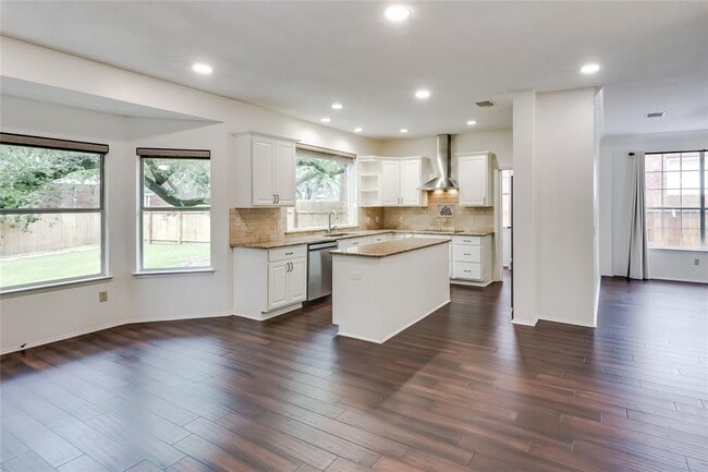 Building Photo - 6407 Back Bay Ln