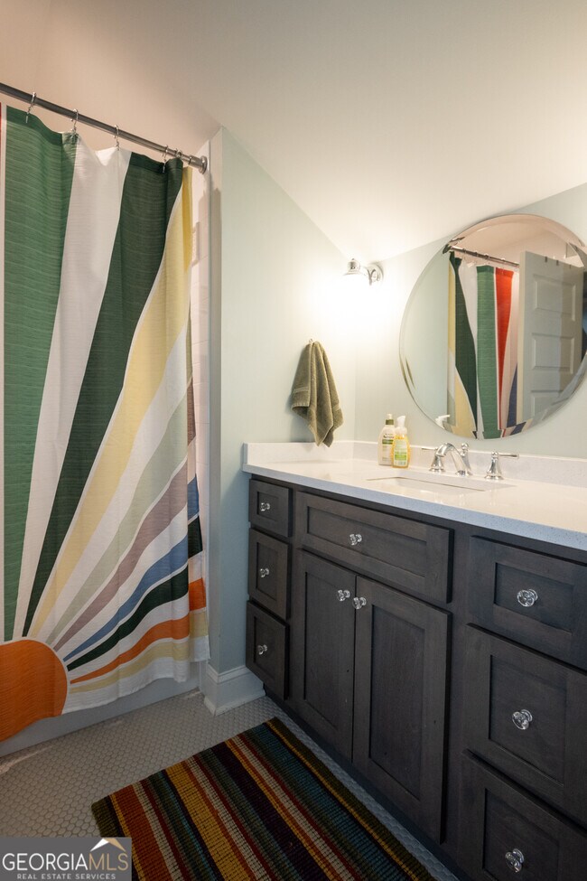 Building Photo - 290 Milledge Cir