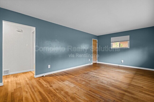 Building Photo - 1149 Walker Ave