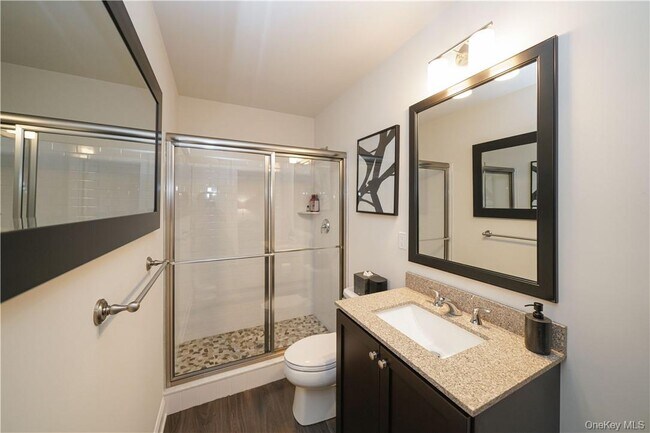 Building Photo - 20 Deforest Dr