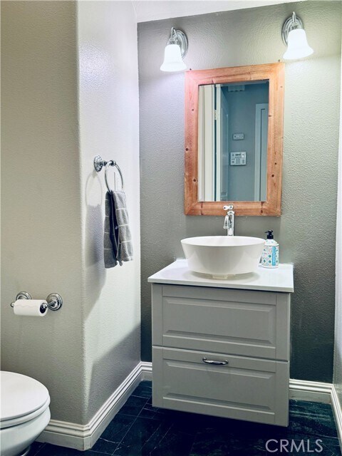 Building Photo - 88 Sarabande