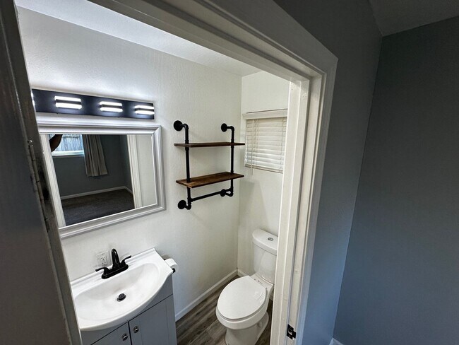 Building Photo - Available! Updated, Air Conditioning, Yard- Pets Okay- Move In Ready!