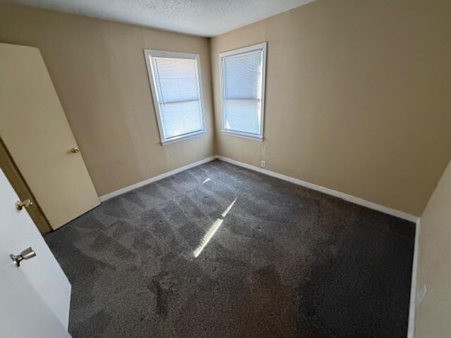 Building Photo - 702 Viewcrest Dr