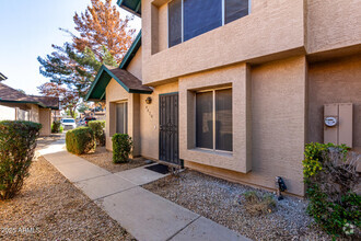 Building Photo - 4826 W Manzanita Dr