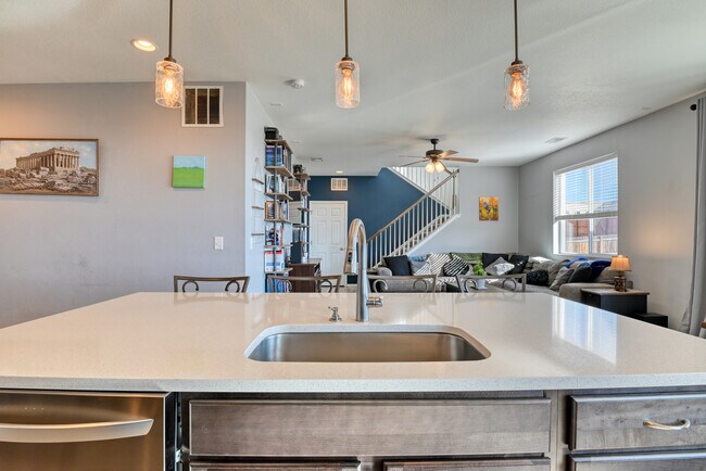 Building Photo - 9857 Beckham St