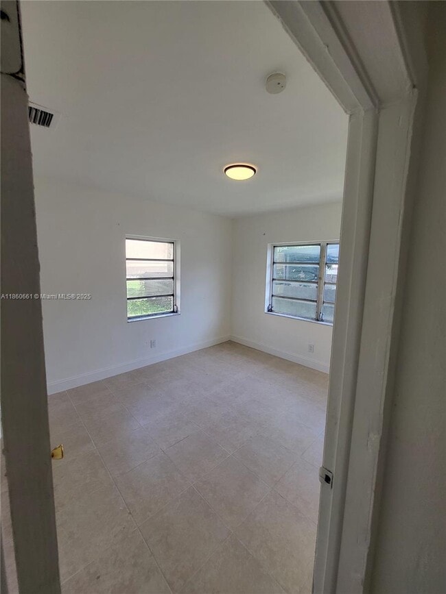 Building Photo - 642 NW 77th St