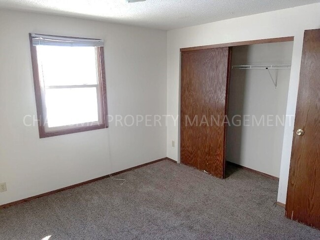 Building Photo - 3604 S Cathy Ave
