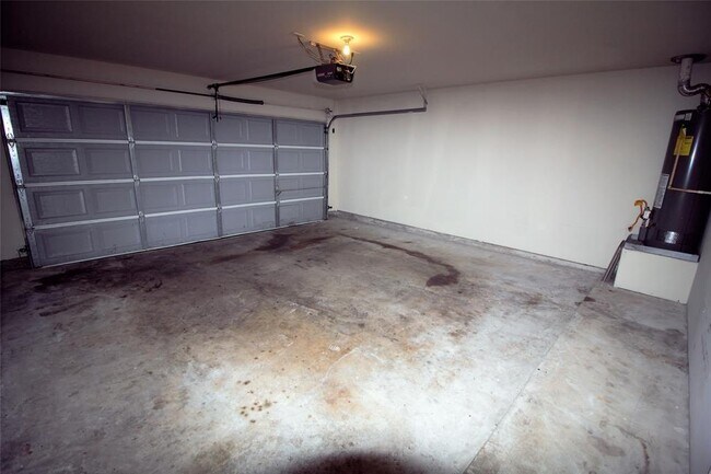 Building Photo - 1019 N Teal Estates Cir