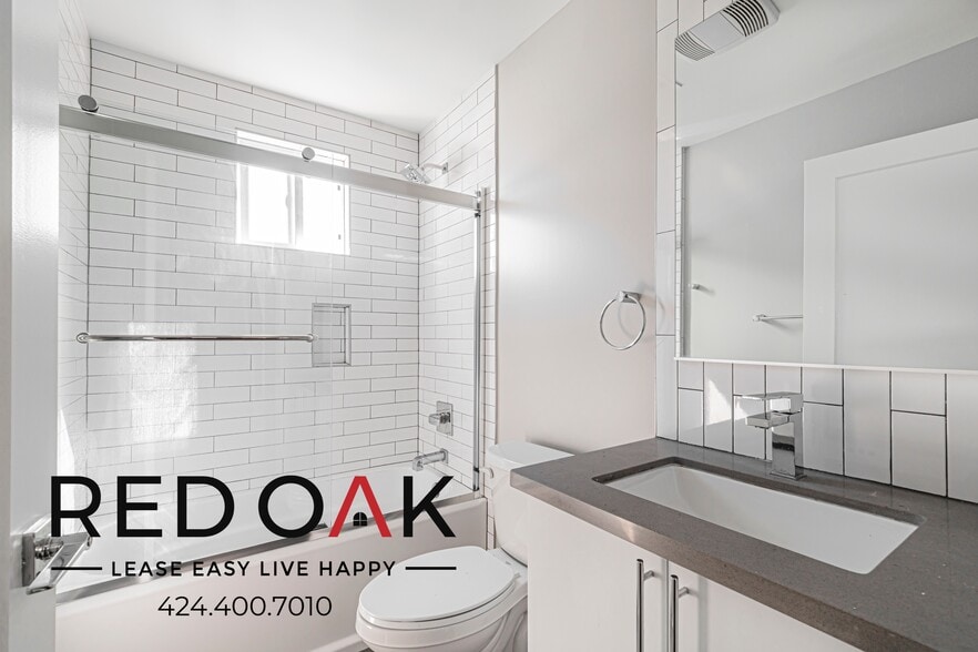 Building Photo - 4506 Esmeralda St