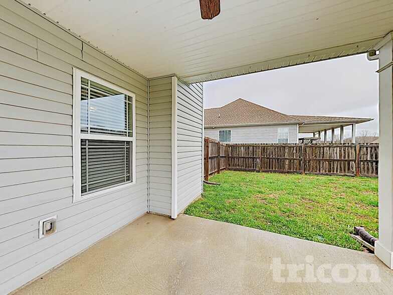 Building Photo - 1257 Morstead Dr