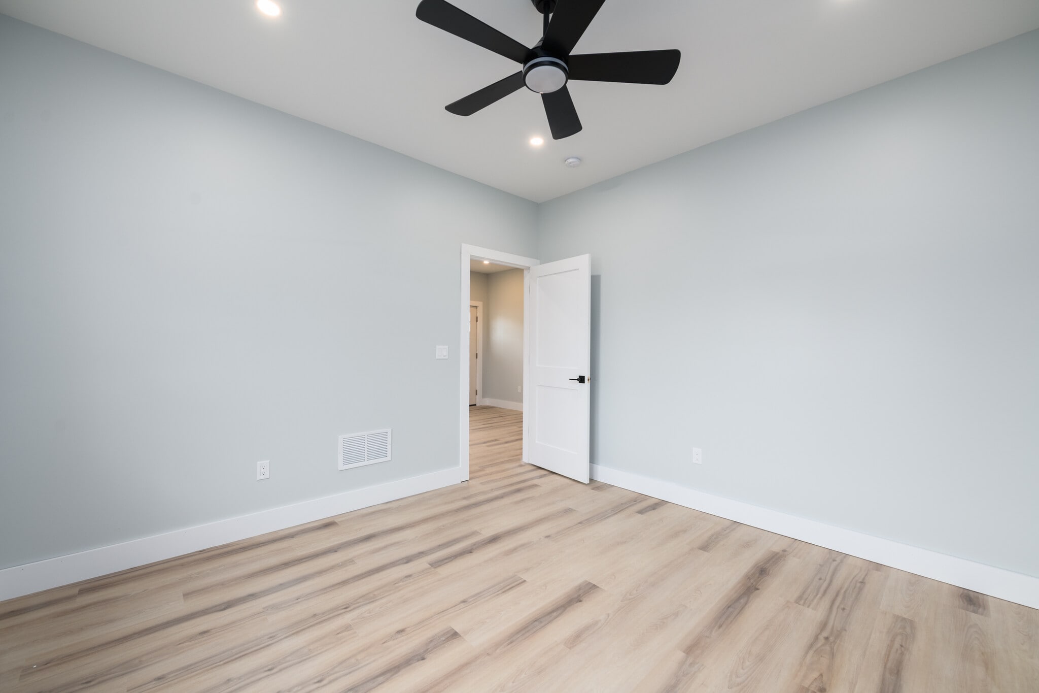 Building Photo - 18 Georgia Ave