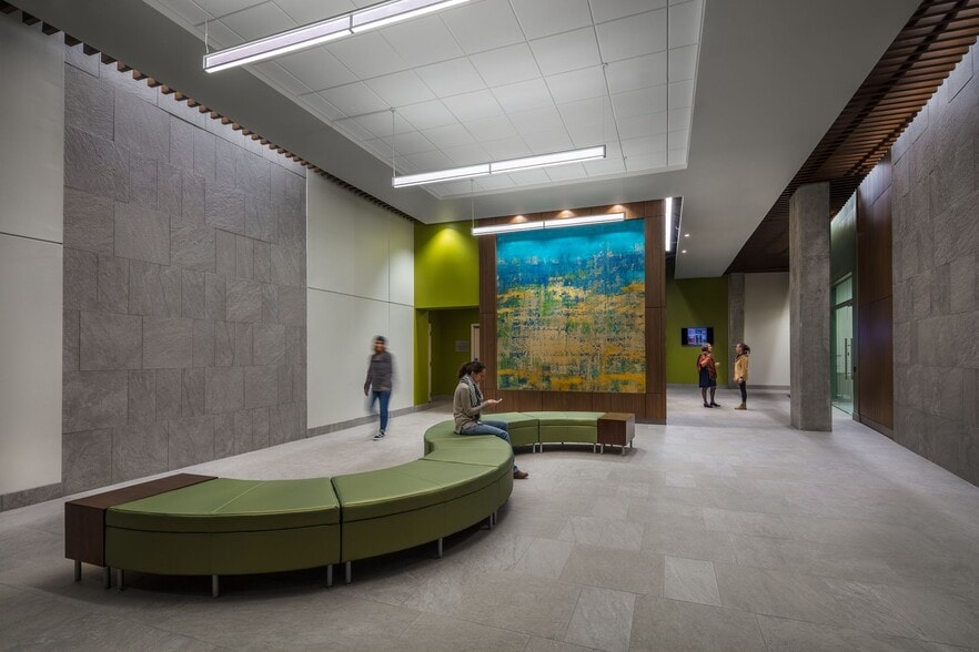 Building Photo - The Lyric