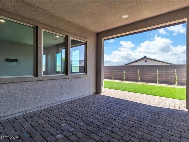 Building Photo - 11837 Grassy Pln Ave