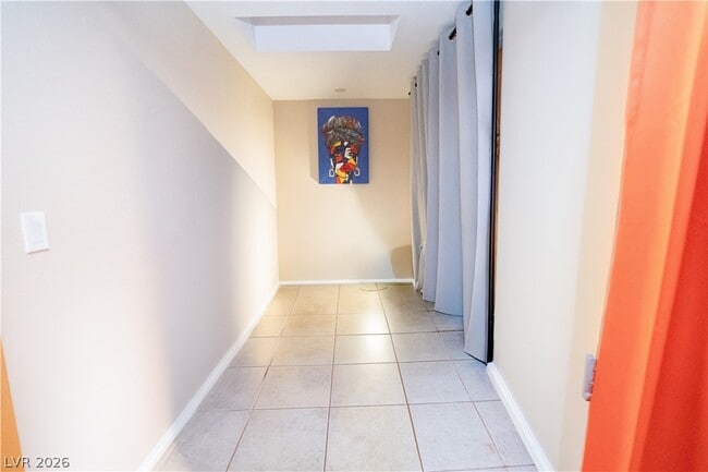 Building Photo - 2451 Domingo St