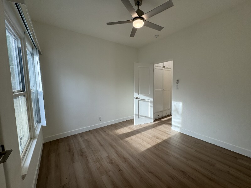 Building Photo - 2317 Ocean Park Blvd