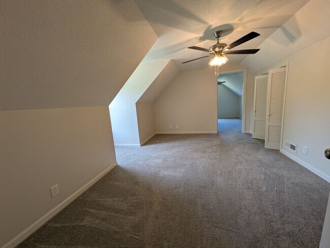 Building Photo - 809 Margret Dr