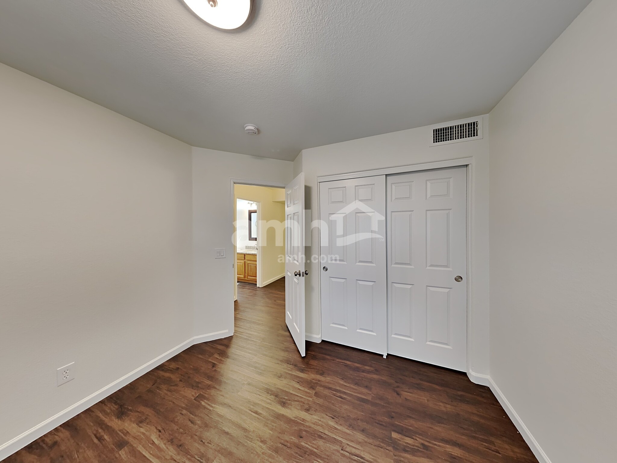 Building Photo - 12866 W Alvarado Rd