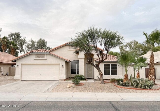 Primary Photo - 12550 W Palm Ln