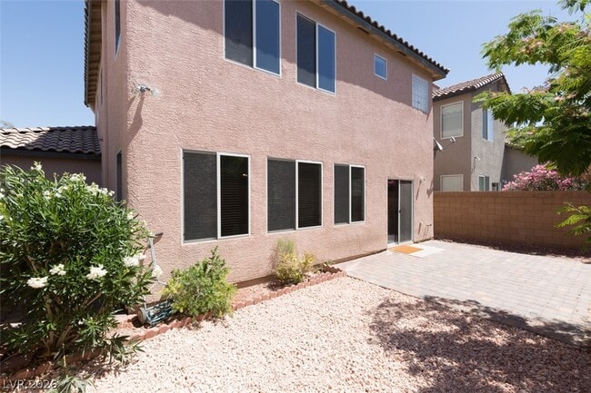 Building Photo - 3305 Umbria Gardens Ave