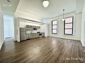 Building Photo - Newly Renovated Apartment For Rent