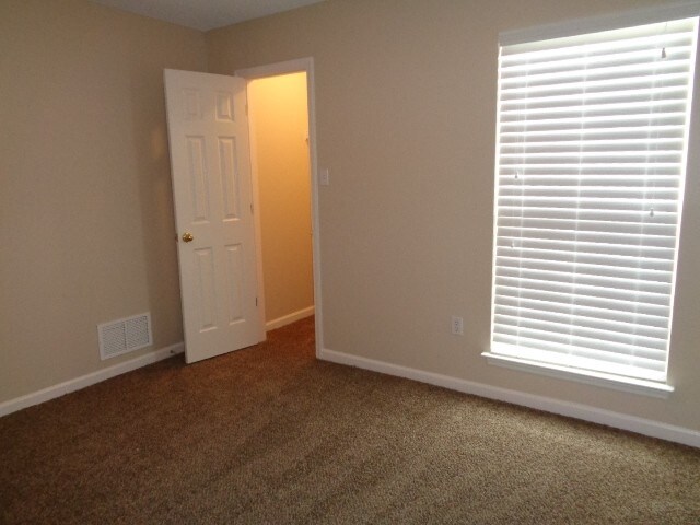 Building Photo - 5717 Antler Trail