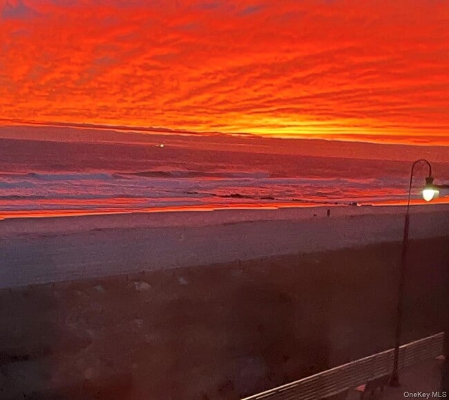 Building Photo - 235 W Park Ave