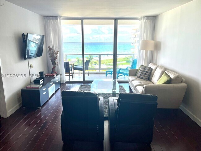 Building Photo - 5161 Collins Ave