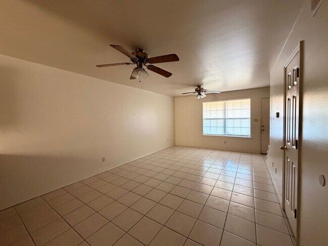 Building Photo - N Ithaca