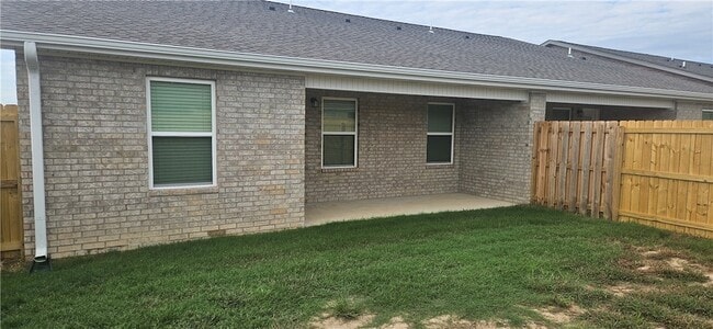 Building Photo - 612 NW 68th Ave
