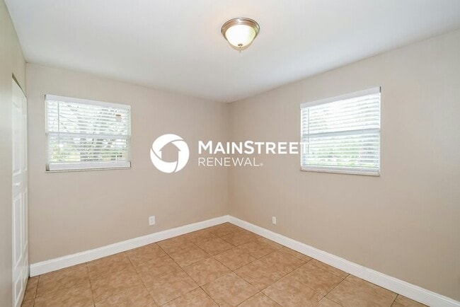 Building Photo - 3 Bedroom Pet-Friendly Home in Jacksonvill...