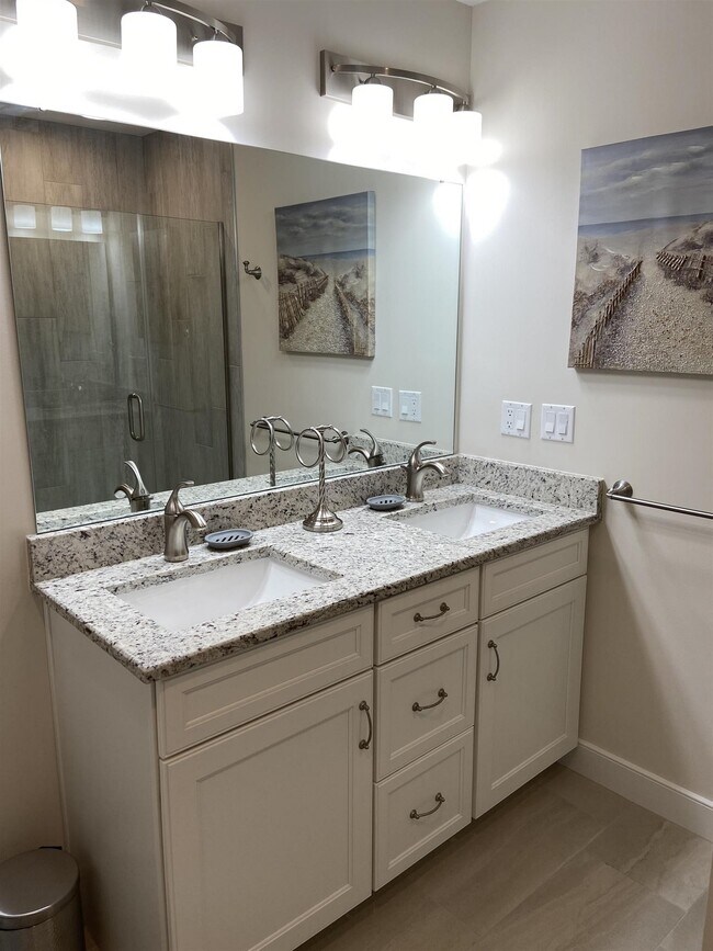 Building Photo - 2075 Lafayette Rd