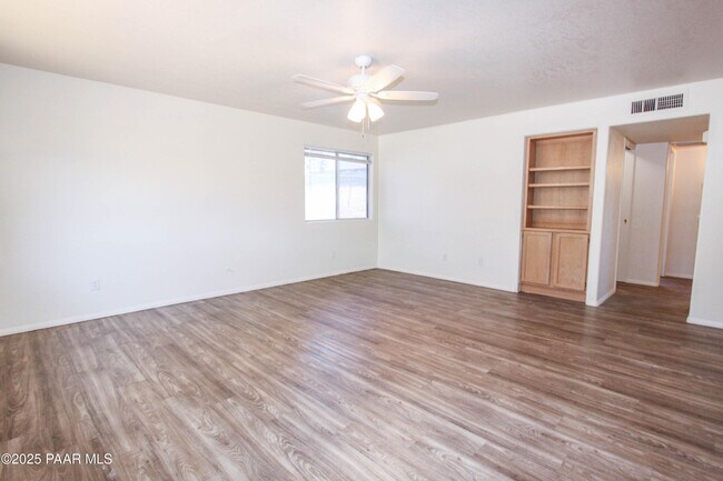 Building Photo - 7100 Spouse Dr