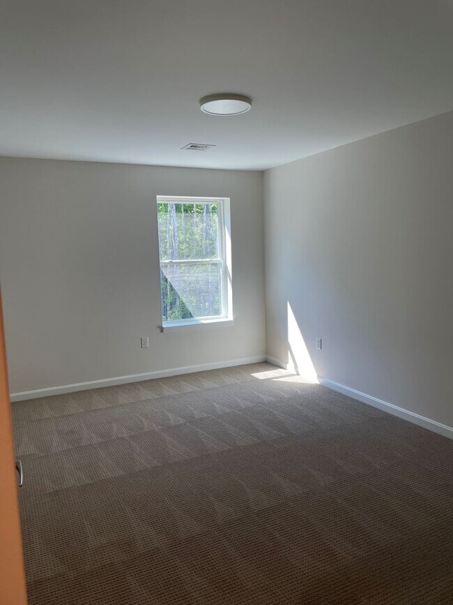 Building Photo - Village at Autumn Pond II:  One Bedroom pl...