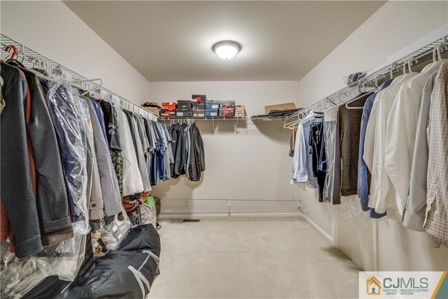 Building Photo - 35 Old Mill Rd