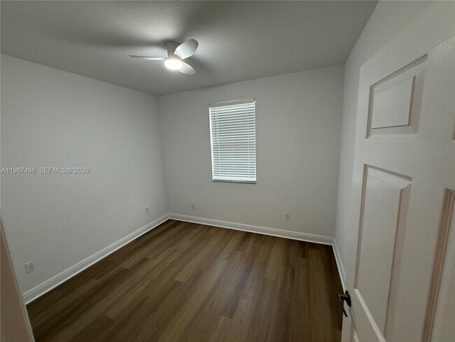 Building Photo - 1045 SW 147th Ave