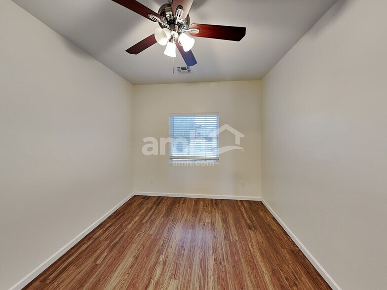 Building Photo - 15355 W Port Au Prince Ln