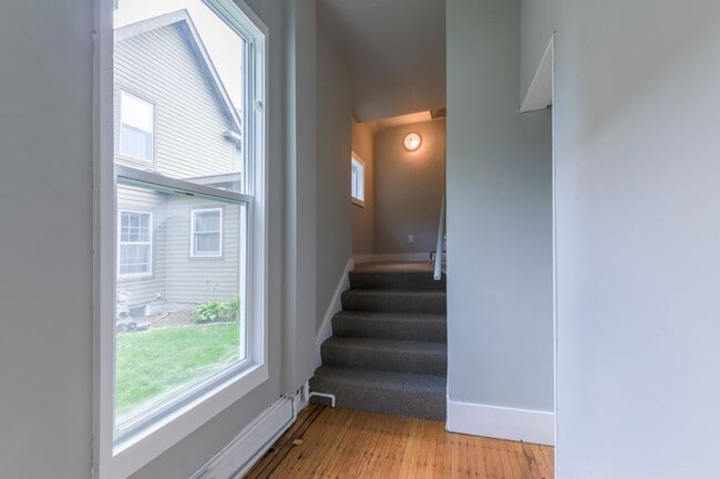 Building Photo - 2217-2217 Grand Ave S