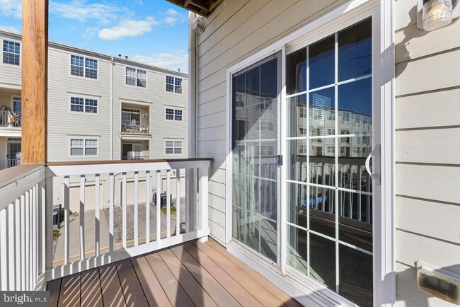 Building Photo - 19441 Promenade Dr