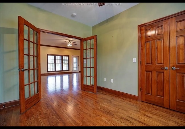 Building Photo - 152 Crestridge Dr
