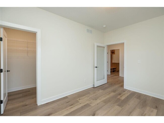 Building Photo - 301 Somerby Pkwy NE