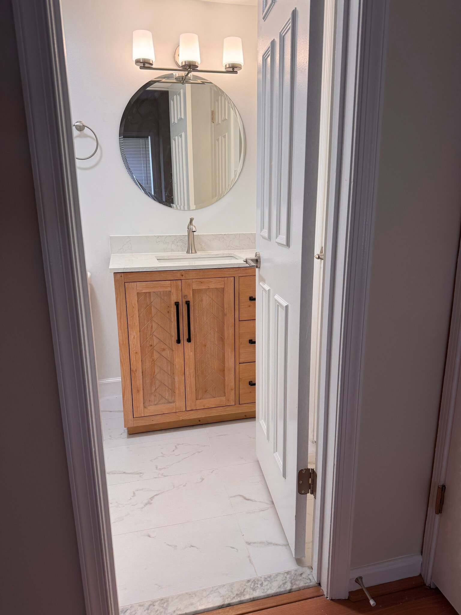 Bathroom entrance from bedroom and living room - 2530 Fairfax Dr