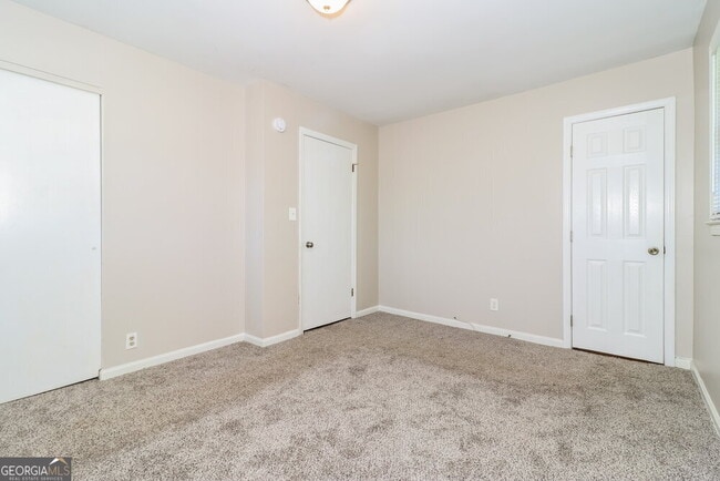 Building Photo - 5509 Joeclay Dr
