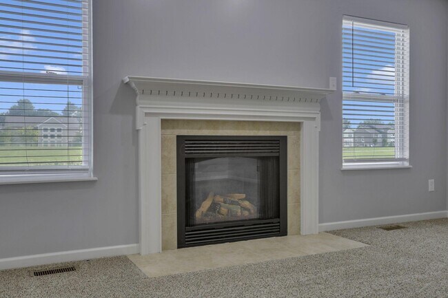 Building Photo - 1701 Marigold St