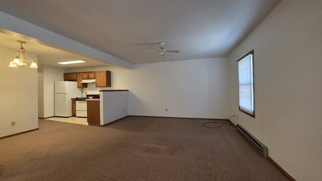Building Photo - "Cozy Upper Studio Apartment in the Heart of Kimberly!"