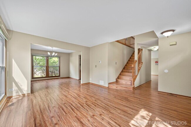 Building Photo - 54 N Royal Oak Dr