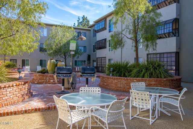 Building Photo - 330 S Mentor Ave